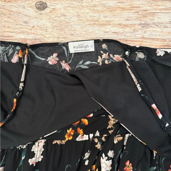 Kaileigh Floral Jumpsuit - Picture 2 of 3